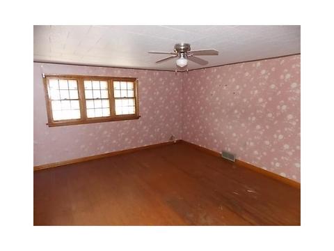 1604 Walnut Ave, Monessen, PA 15062 photo 7