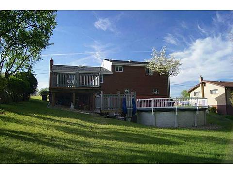 110 Elm Dr, Monaca, PA 15061 photo 2
