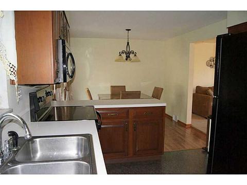 110 Elm Dr, Monaca, PA 15061 photo 8