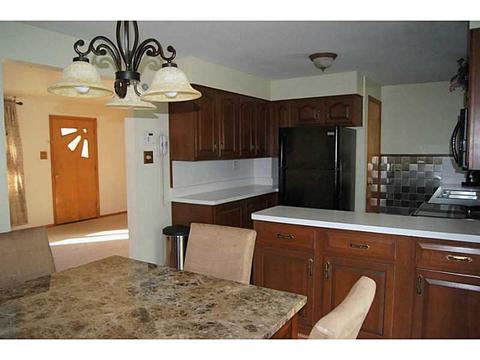110 Elm Dr, Monaca, PA 15061 photo 4