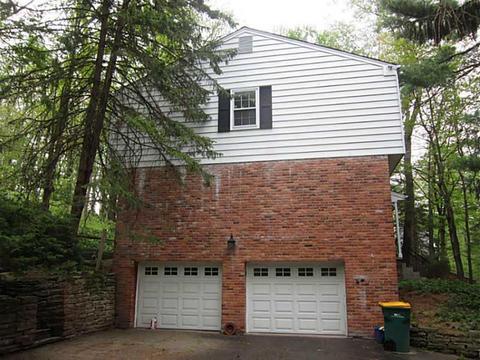 3031 Sturbridge Ct, Hampton, PA 15101 photo 2
