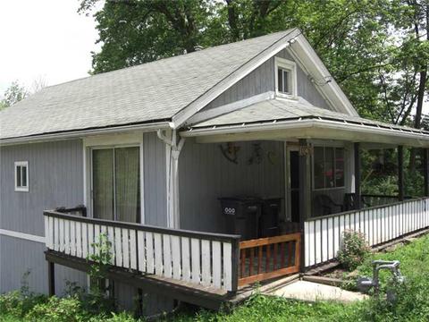 147 Warrendalebakerstown, Mars, PA 16046 photo 1