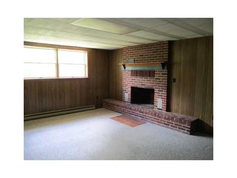 204 Cable St, Everett, PA 15537 photo 3