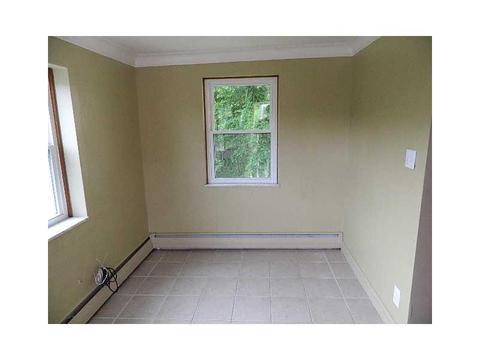 693 Heasley Rd, Shaler, PA 15223 photo 2