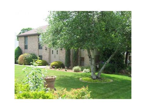 111 Rizzi Dr, Irwin, PA 15642 photo 4