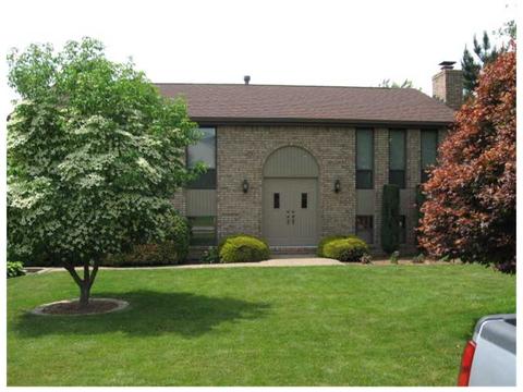 111 Rizzi Dr, Irwin, PA 15642 photo 1