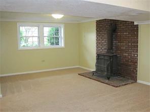 1868 Ivanhoe Dr, Irwin, PA 15642 photo 10