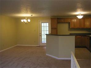 1868 Ivanhoe Dr, Irwin, PA 15642 photo 6