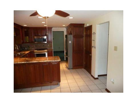 5918 Graybrooke Dr, Export, PA 15632 photo 8