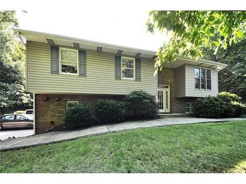 153 Maple Dr, Marshall, PA 15086 photo 2