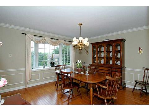 2398 Delo Dr, Hampton, PA 15044 photo 4