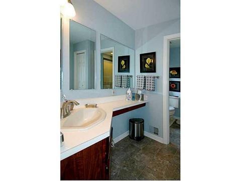 2398 Delo Dr, Hampton, PA 15044 photo 12
