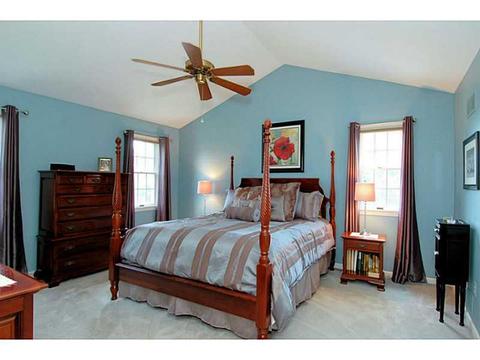 2398 Delo Dr, Hampton, PA 15044 photo 11