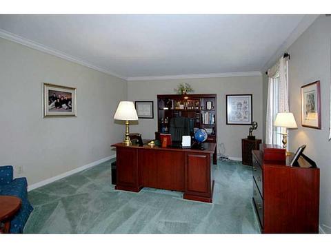 2398 Delo Dr, Hampton, PA 15044 photo 3