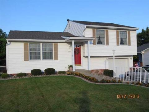 221 Farmbrook Dr, Greensburg, PA 15601 photo 1