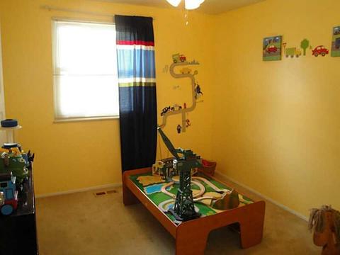 723 Thornwick Dr, Pittsburgh, PA 15243 photo 13