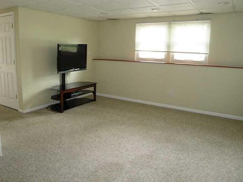 723 Thornwick Dr, Pittsburgh, PA 15243 photo 16