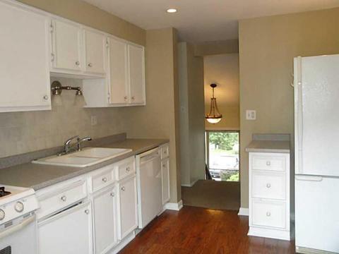 723 Thornwick Dr, Pittsburgh, PA 15243 photo 8