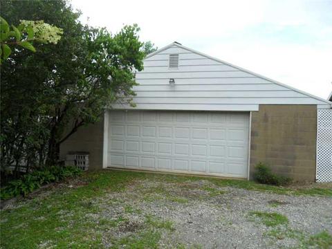 1266 Eckert, Monaca, PA 15061 photo 17