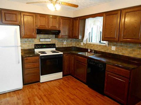 5095 Mcanulty Rd, Pittsburgh, PA 15236 photo 2