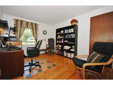 1645 Red Mill Dr, Pittsburgh, PA 15241 photo 9