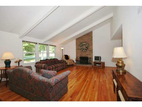 1645 Red Mill Dr, Pittsburgh, PA 15241 photo 3