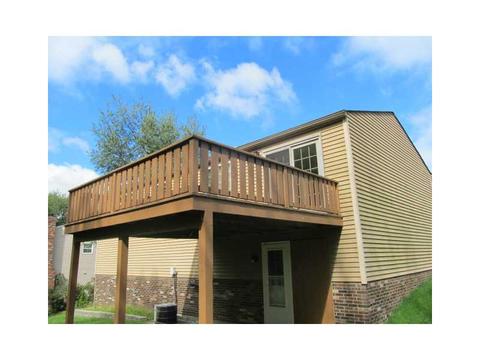 740 Thornwick Dr, Pittsburgh, PA 15243 photo 2