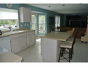 950 Castleview, Irwin, PA 15642 photo 8