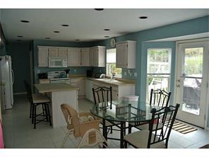 950 Castleview, Irwin, PA 15642 photo 9