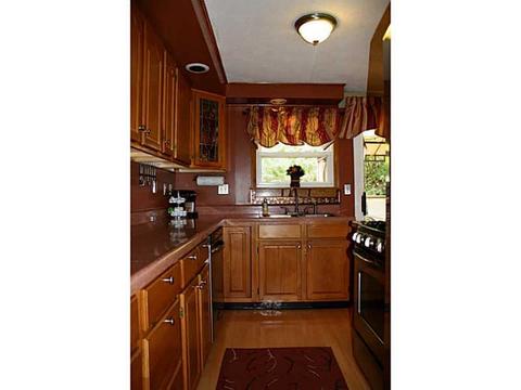 112 Bashford Dr, Coraopolis, PA 15108 photo 6