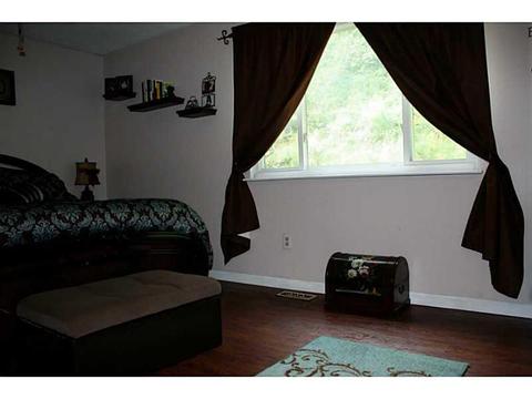 112 Bashford Dr, Coraopolis, PA 15108 photo 15