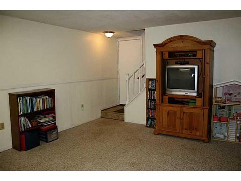 112 Bashford Dr, Coraopolis, PA 15108 photo 20