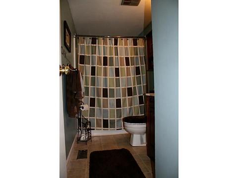 112 Bashford Dr, Coraopolis, PA 15108 photo 13