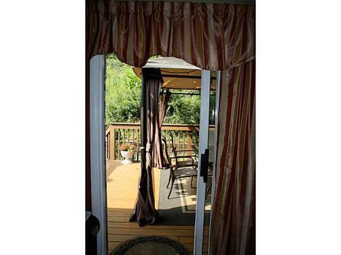 112 Bashford Dr, Coraopolis, PA 15108 photo 8