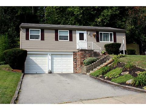 112 Bashford Dr, Coraopolis, PA 15108 photo 1