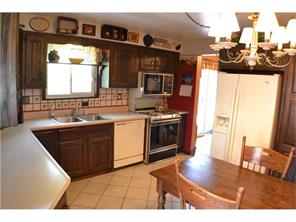 2283 Walter St, Irwin, PA 15642 photo 7