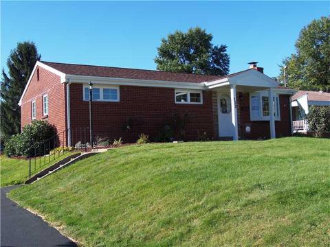232 Wayne St, Lower Burrell, PA 15068 photo 1