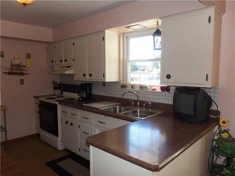 232 Wayne St, Lower Burrell, PA 15068 photo 9