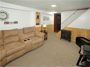 12479 Larimer Ave, Irwin, PA 15642 photo 12