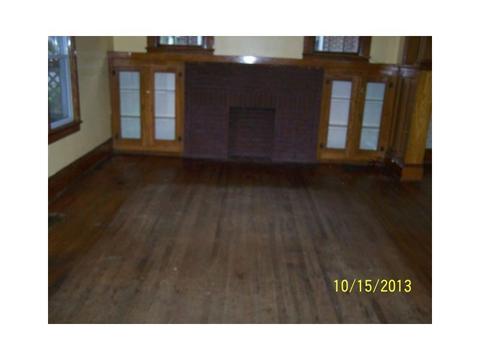 285 Ormond Ave, Sharon, PA 16146 photo 2
