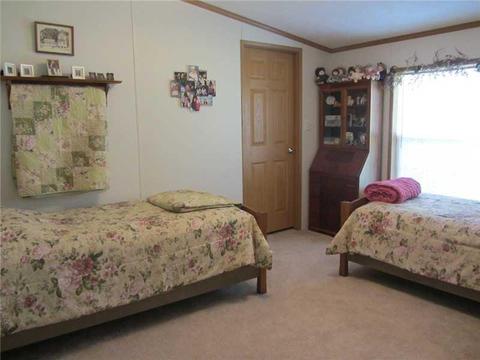 1684 N Point Rd, Hamilton, PA 15744 photo 10
