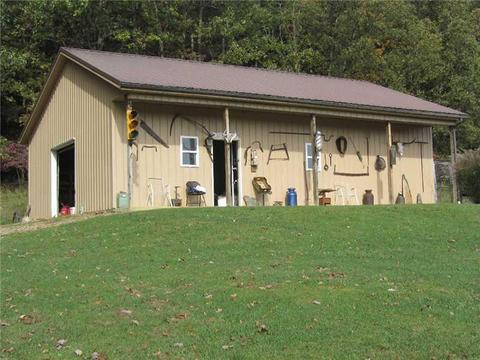 1684 N Point Rd, Hamilton, PA 15744 photo 3