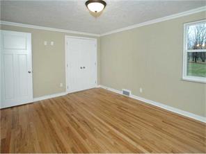 821 Macarthur, Irwin, PA 15642 photo 9