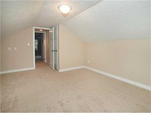 821 Macarthur, Irwin, PA 15642 photo 12