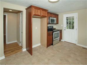 821 Macarthur, Irwin, PA 15642 photo 5