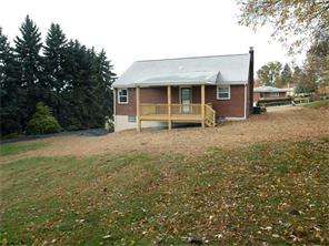 821 Macarthur, Irwin, PA 15642 photo 18
