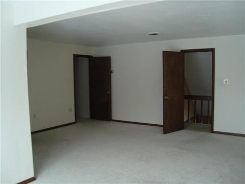 4437 Middle, PA 15101 photo 11