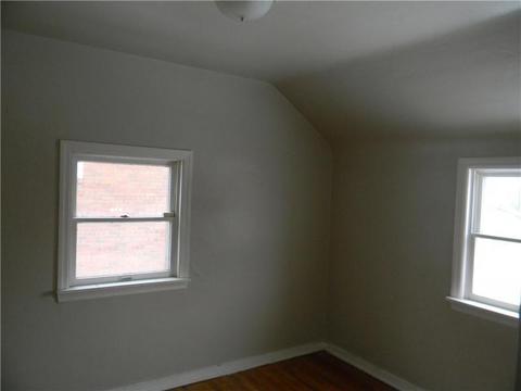43 Wenzell Pl, Pittsburgh, PA 15216 photo 8