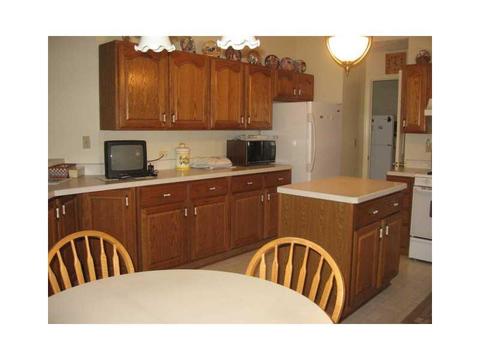 305 Georgetown Ln, Export, PA 15632 photo 7