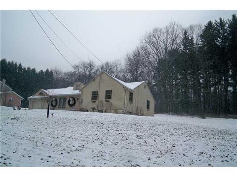 130 Maple Dr, Warrendale, PA 15086 photo 12